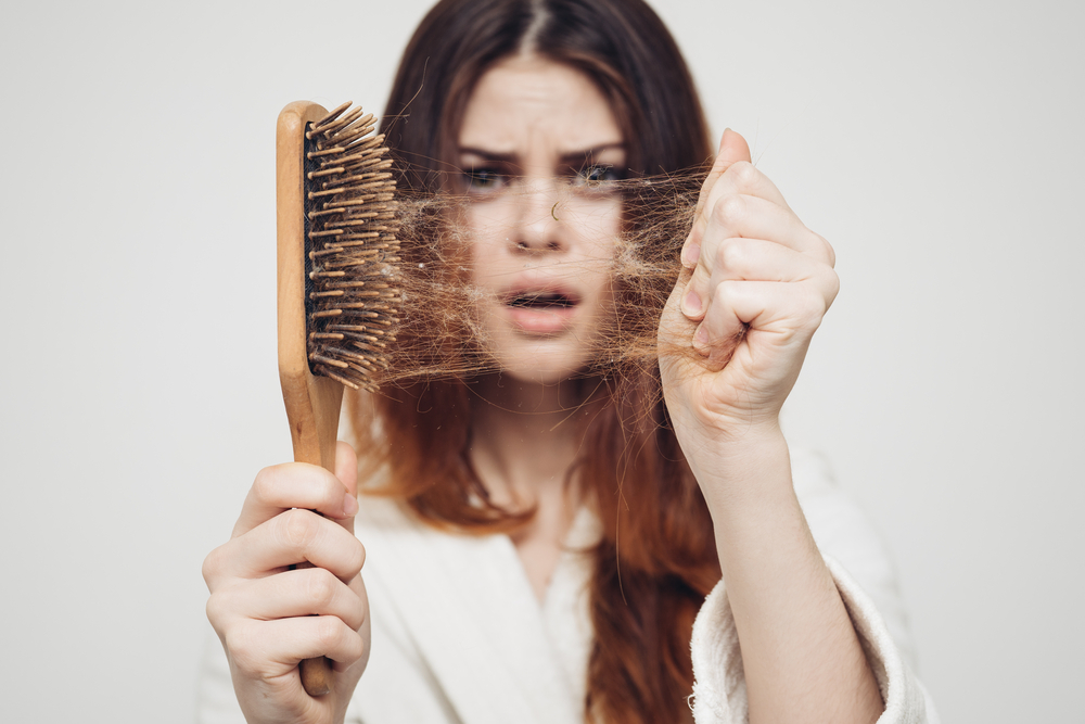 Dirty Hair Brush Johnny Rodriguez The Salon ®